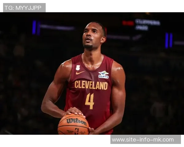 骑士官方宣布小莫布里左小腿一级拉伤预计缺席两到四周