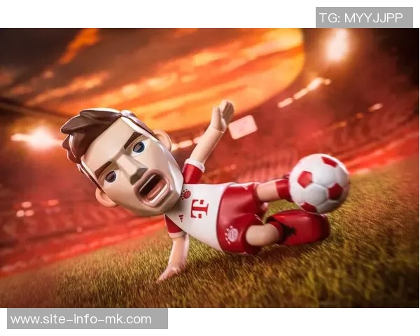 拜仁慕尼黑发布圣诞海报诺伊尔基米希于帕梅卡诺送祝福